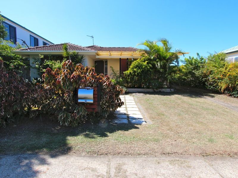 3 Abalone Avenue, Paradise Point QLD 4216