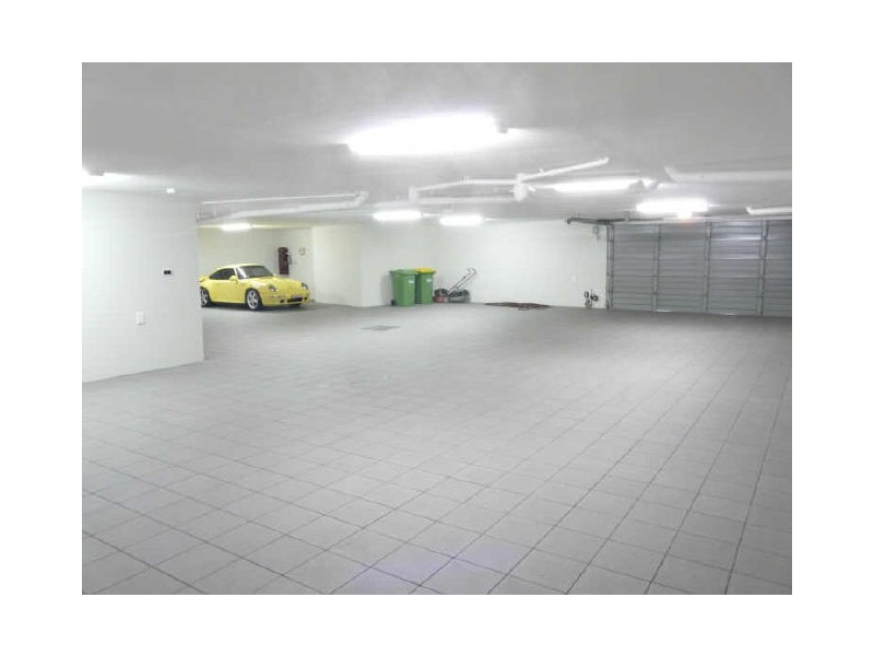 Sovereign Islands QLD 4216