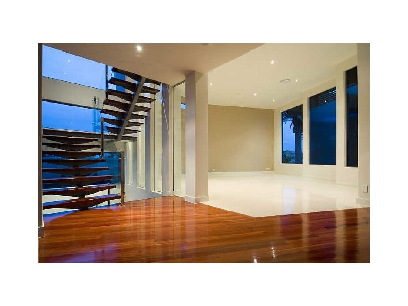 Sovereign Islands QLD 4216