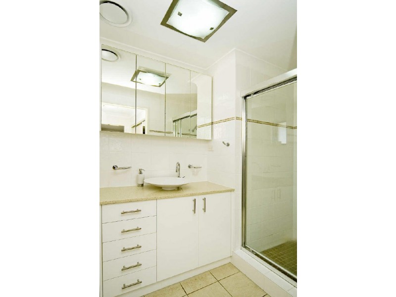 Paradise Point QLD 4216