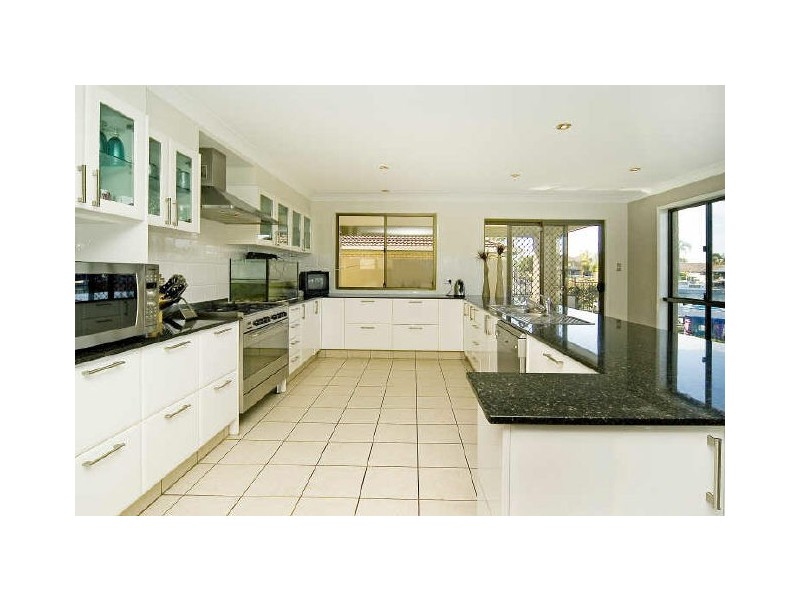 Paradise Point QLD 4216