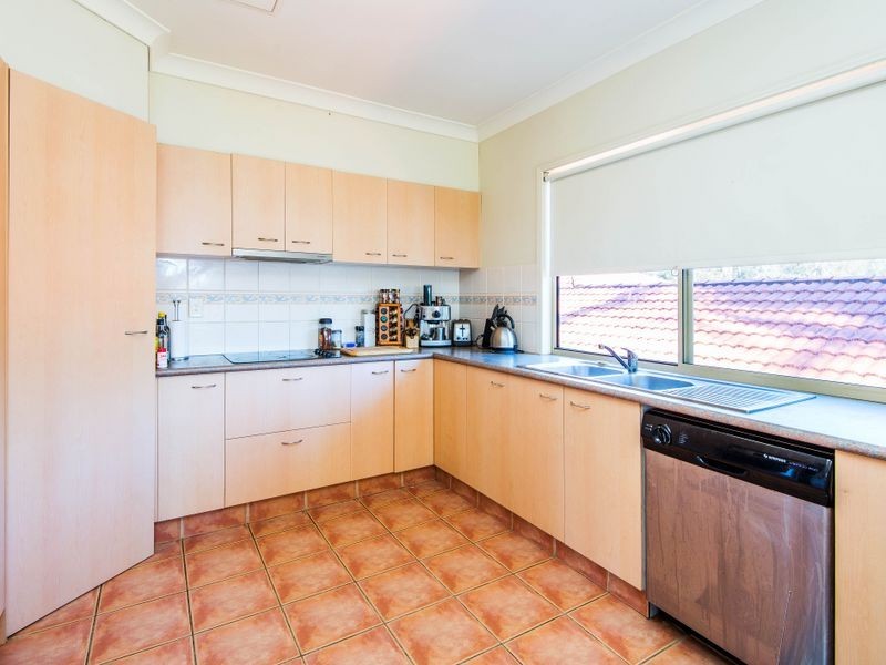 17 The Esplanade, Coombabah QLD 4216