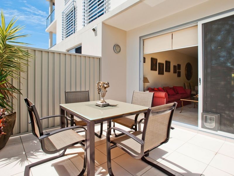 3/8-10 Victor Ave, Paradise Point QLD 4216