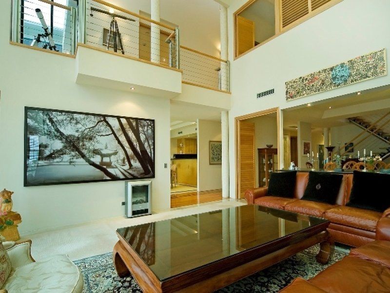 23 King Arthurs Court, Sovereign Islands QLD 4216
