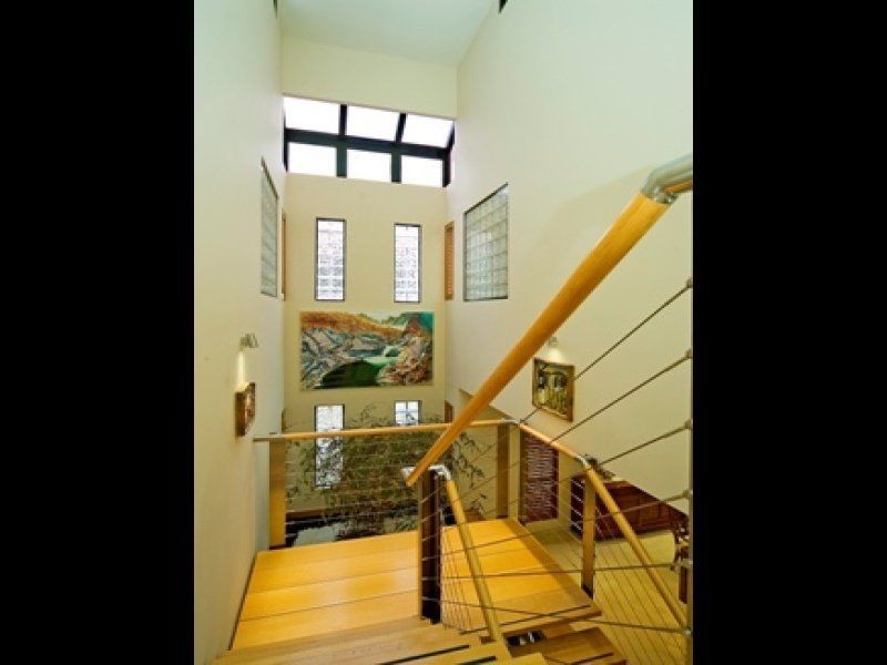 23 King Arthurs Court, Sovereign Islands QLD 4216