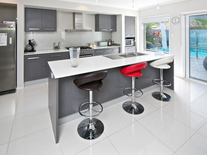 50 Rhodium Crescent, Hope Island QLD 4212