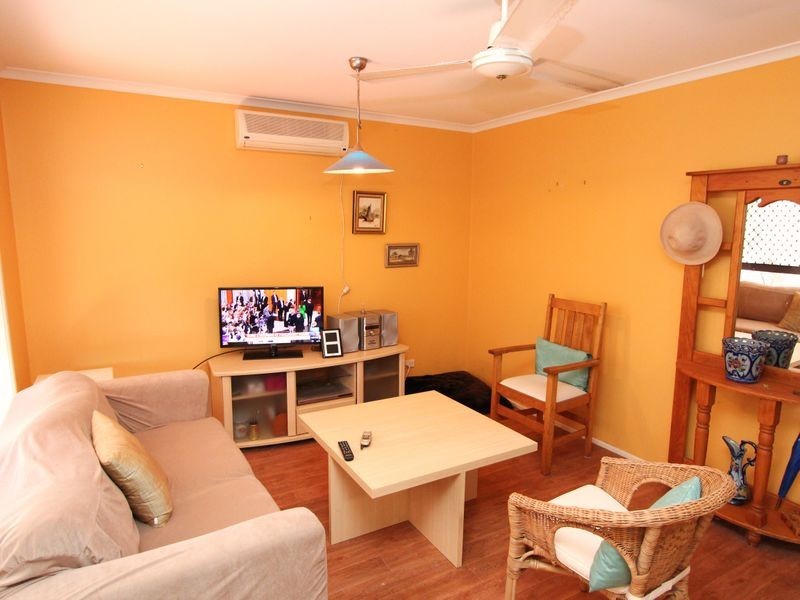 2/83 Kangaroo Avenue, Coombabah QLD 4216