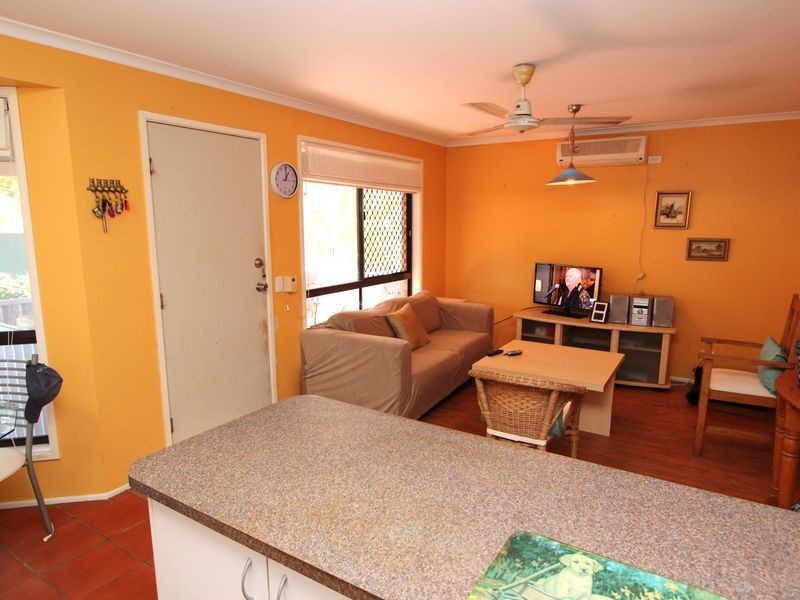 2/83 Kangaroo Avenue, Coombabah QLD 4216