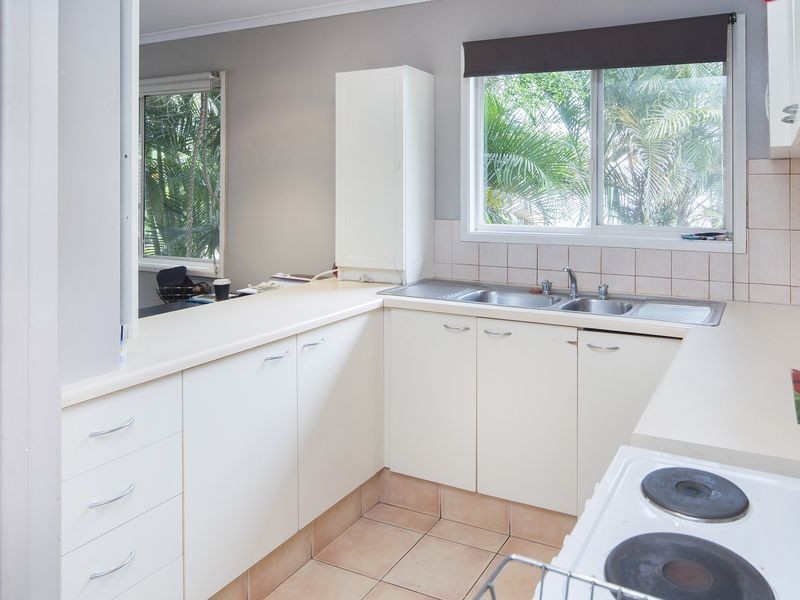 22 Bundarra Street, Coombabah QLD 4216