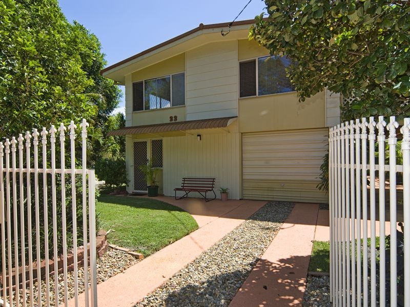 22 Bundarra Street, Coombabah QLD 4216