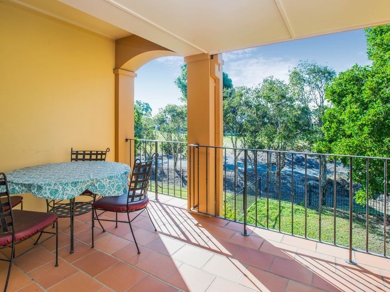 3251 Palladian Drive, Hope Island QLD 4212