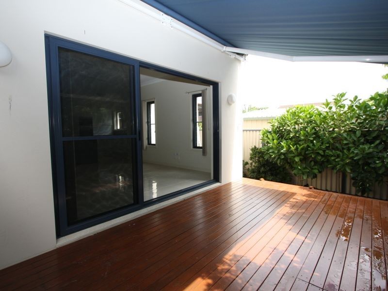 23A Eider Avenue, Paradise Point QLD 4216