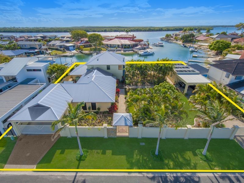 5 & 7 Dobell Avenue, Paradise Point QLD 4216