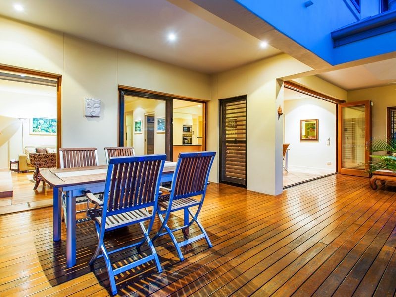 5 & 7 Dobell Avenue, Paradise Point QLD 4216