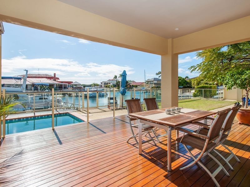 5 & 7 Dobell Avenue, Paradise Point QLD 4216