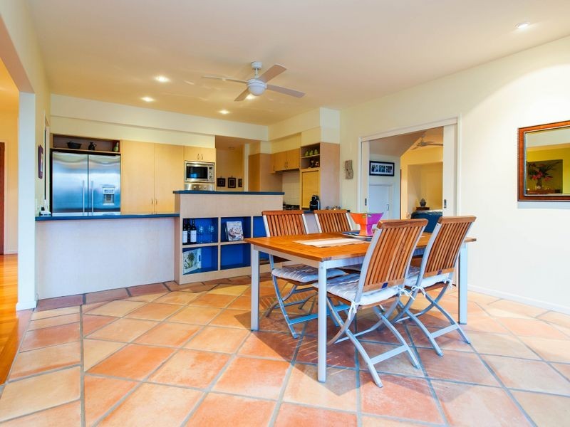 5 & 7 Dobell Avenue, Paradise Point QLD 4216