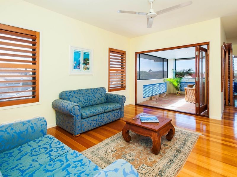 5 & 7 Dobell Avenue, Paradise Point QLD 4216