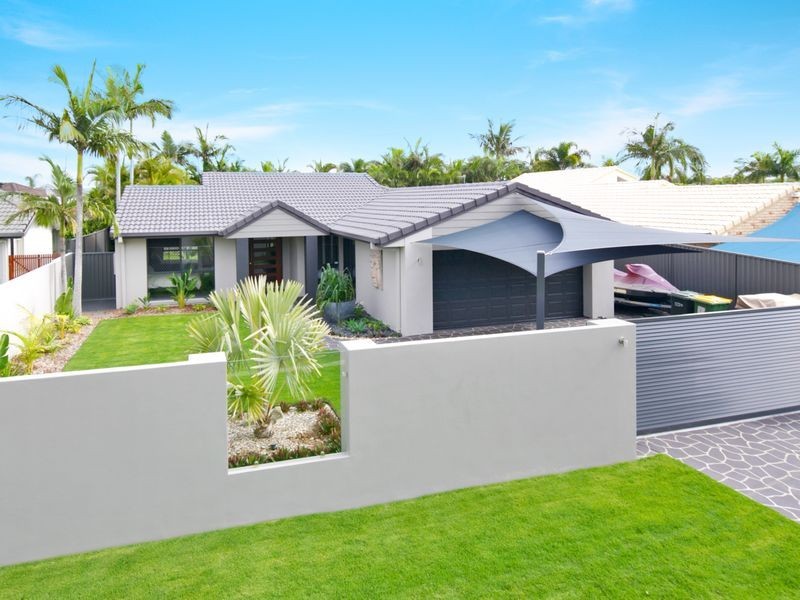 28 Medika Street, Runaway Bay QLD 4216