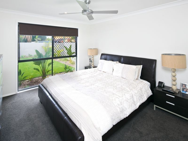 28 Medika Street, Runaway Bay QLD 4216