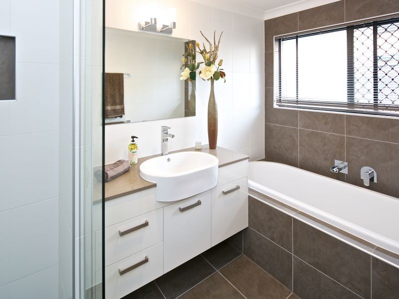 28 Medika Street, Runaway Bay QLD 4216