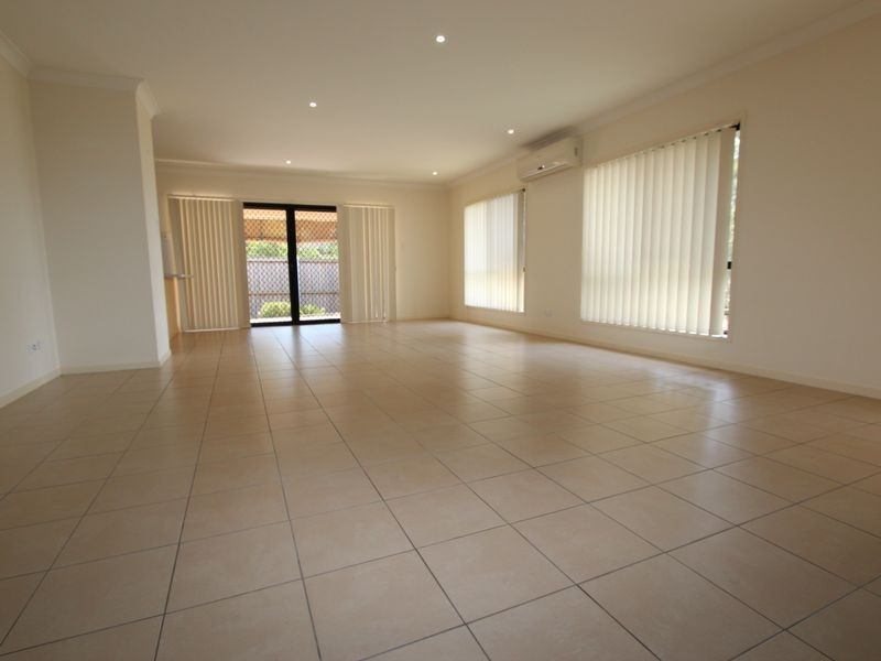 1/8 Auburn Court, Ormeau QLD 4208