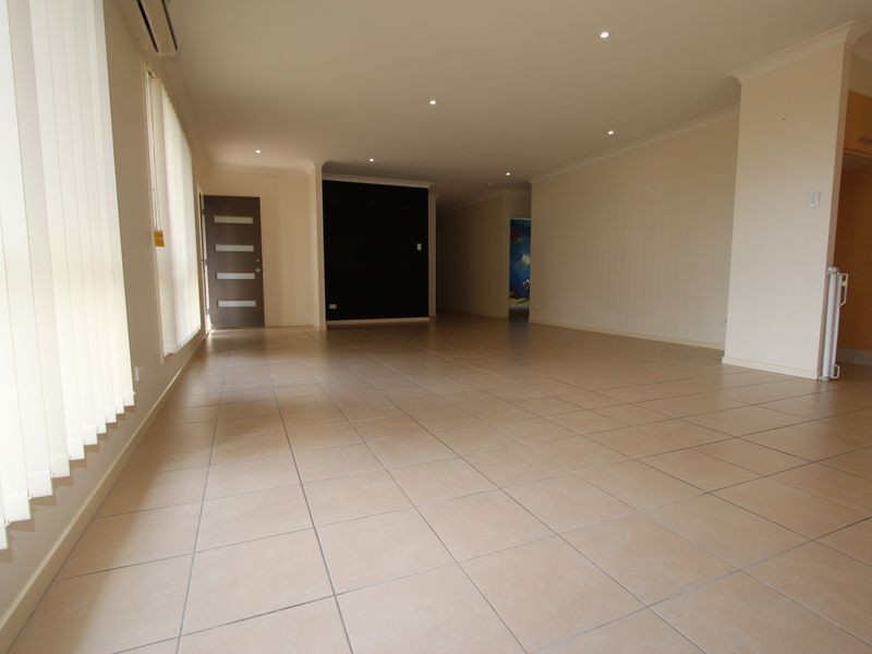 1/8 Auburn Court, Ormeau QLD 4208