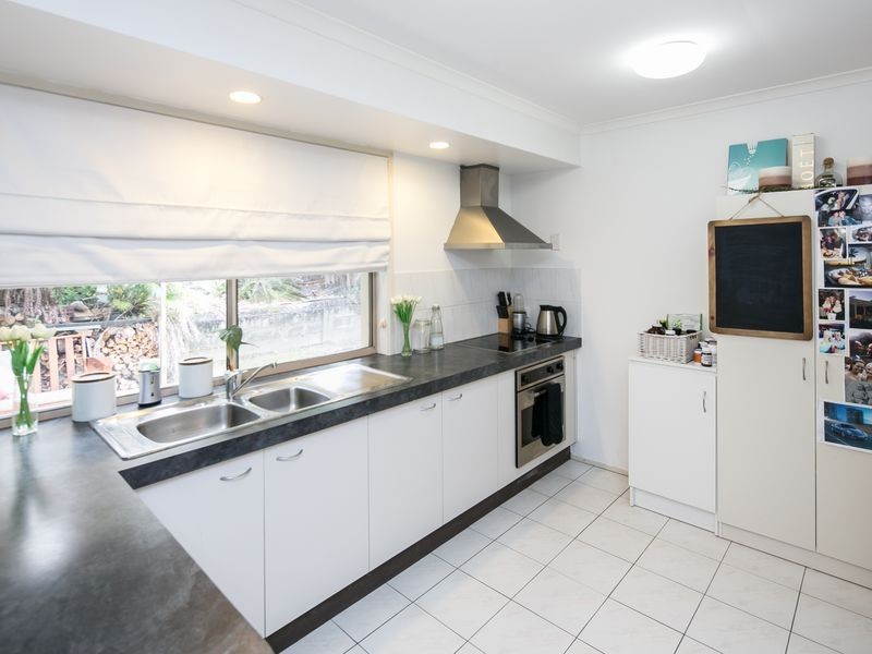 32 Jingella St, Hope Island QLD 4212