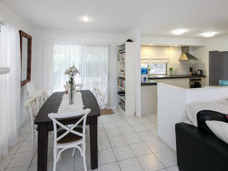 32 Jingella St, Hope Island QLD 4212