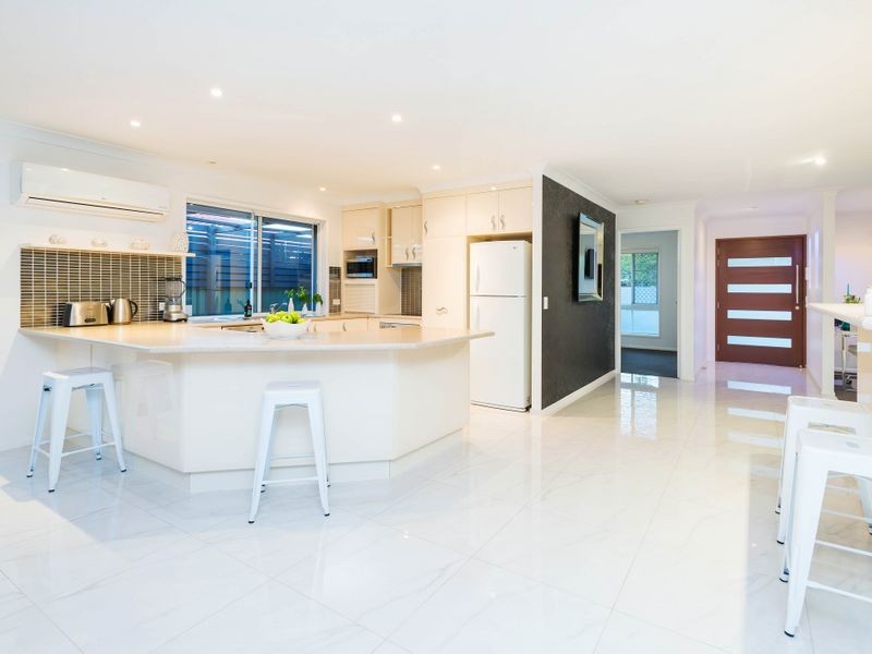 25 Salvia Street, Hollywell QLD 4216