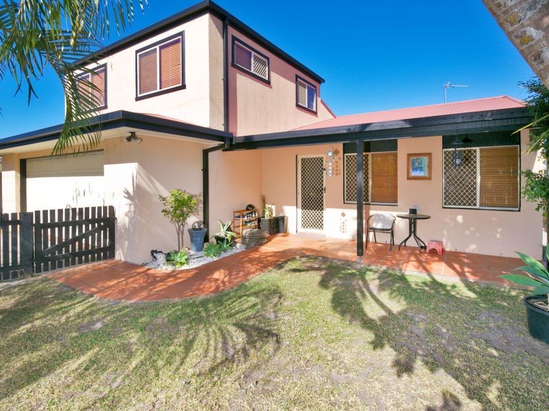 24 Bluegum Avenue, Hollywell QLD 4216