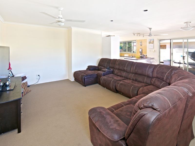 24 Bluegum Avenue, Hollywell QLD 4216