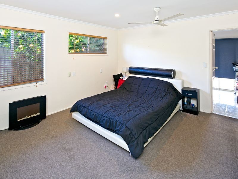 24 Bluegum Avenue, Hollywell QLD 4216