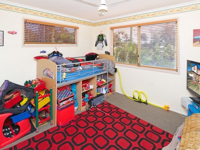 24 Bluegum Avenue, Hollywell QLD 4216