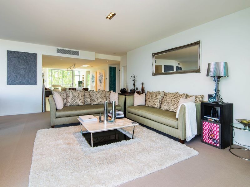 31202 Ephraim Island, Anglers Paradise QLD 4216