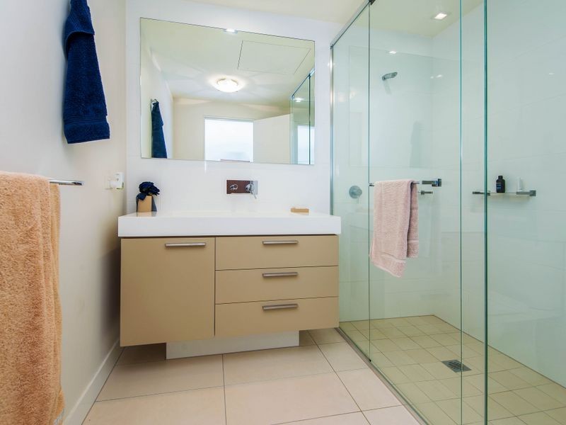31202 Ephraim Island, Anglers Paradise QLD 4216