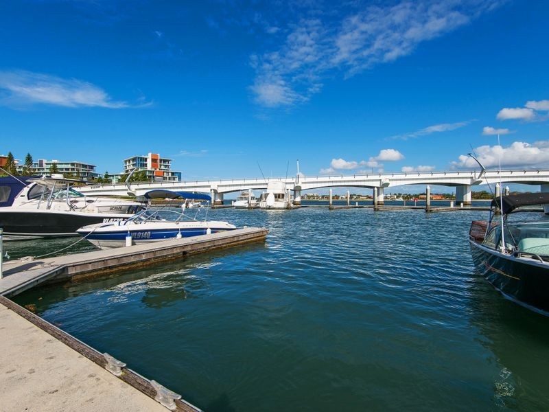 31202 Ephraim Island, Anglers Paradise QLD 4216