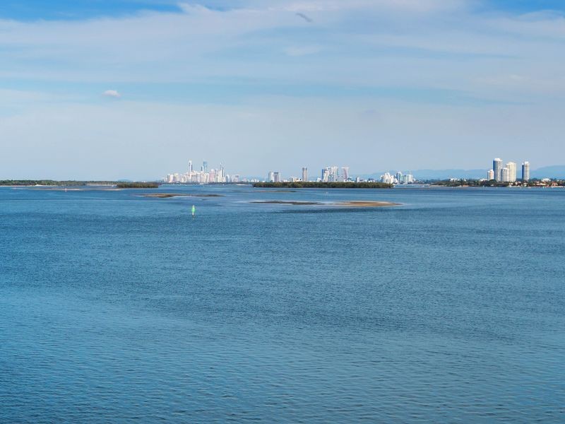 5 Parklane Terrace, Sovereign Islands QLD 4216