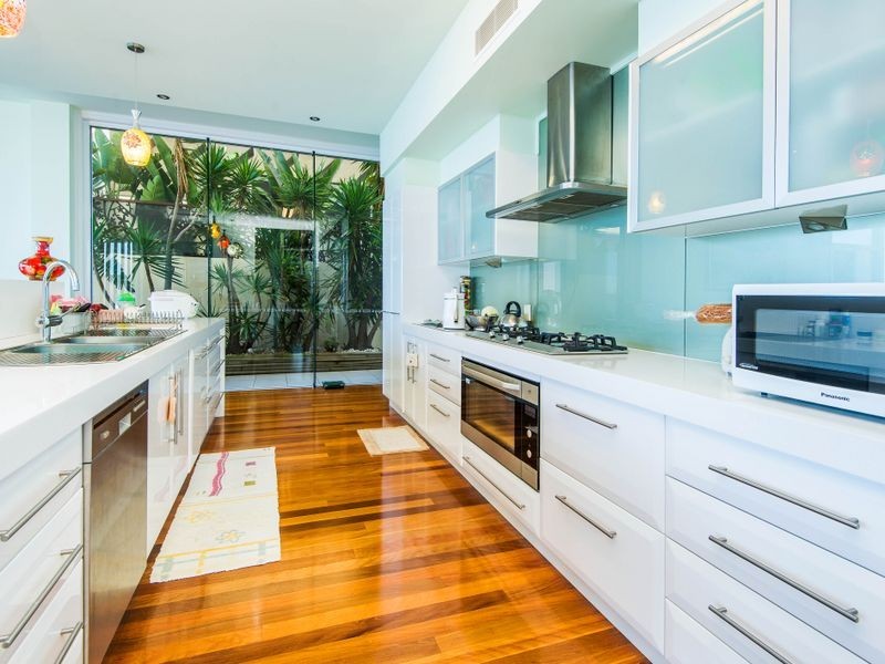 5 Parklane Terrace, Sovereign Islands QLD 4216