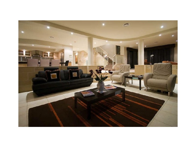 Sovereign Islands QLD 4216