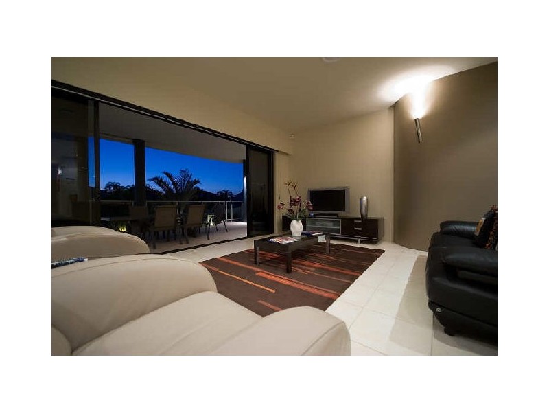 Sovereign Islands QLD 4216