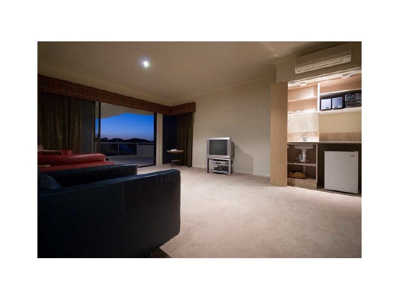 Sovereign Islands QLD 4216