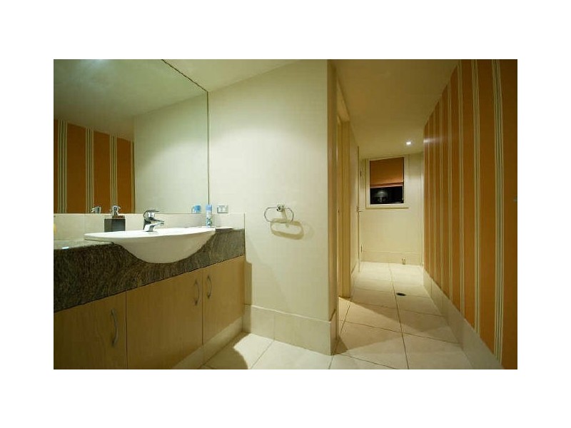 Sovereign Islands QLD 4216