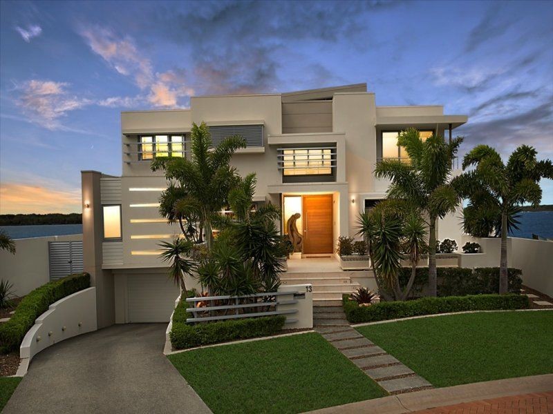 13 Parklane Terrace, Sovereign Islands QLD 4216