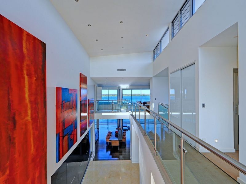 13 Parklane Terrace, Sovereign Islands QLD 4216