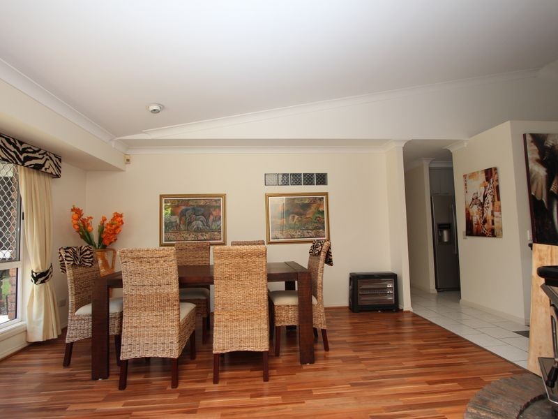 10 Matthew Flinders Drive, Hollywell QLD 4216