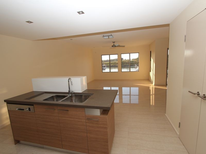 107/56 John Lund Drive, Hope Island QLD 4212