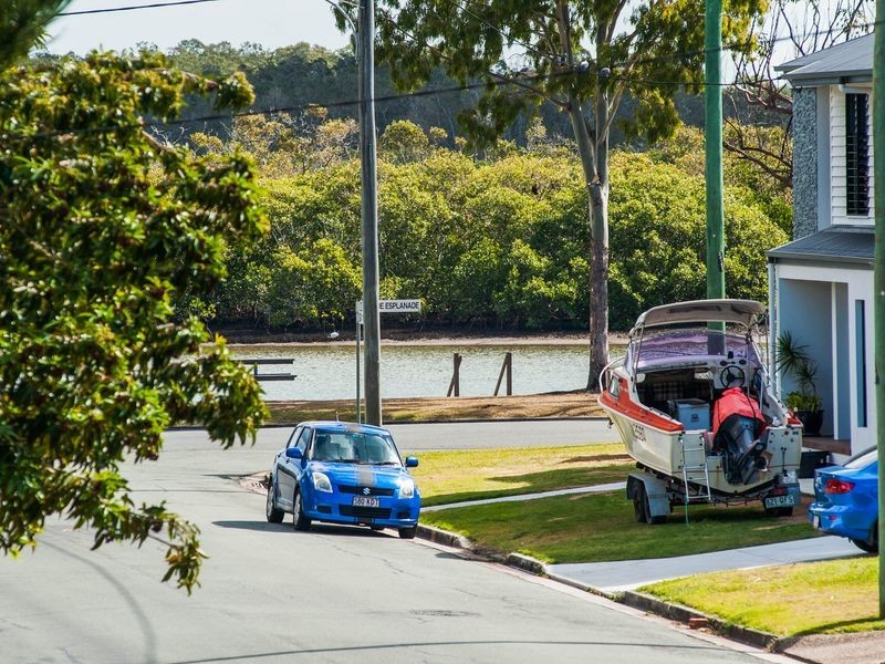 69 Turana Street, Coombabah QLD 4216