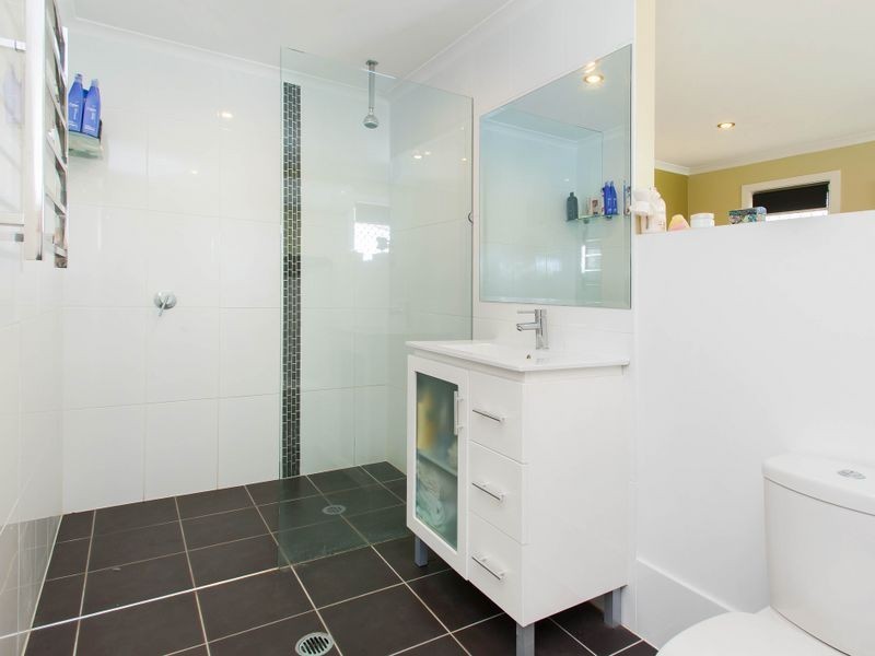 69 Turana Street, Coombabah QLD 4216