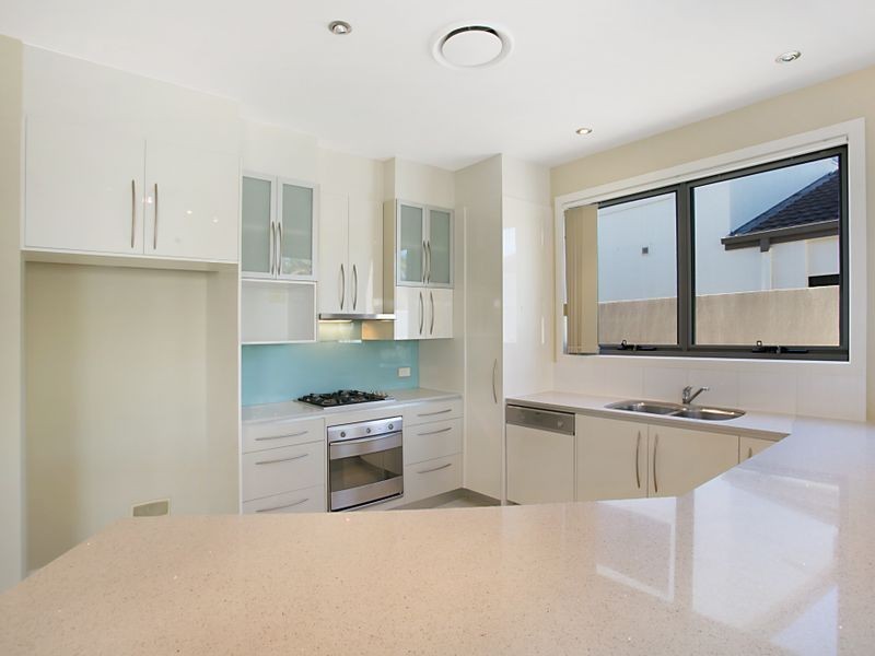 2804 Gracemere Circuit North, Hope Island QLD 4212