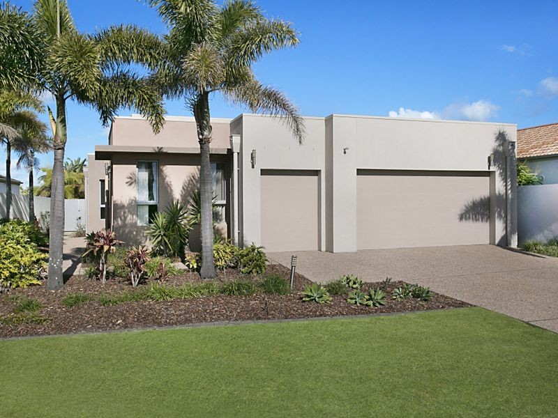 2804 Gracemere Circuit North, Hope Island QLD 4212